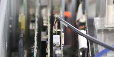 하드웨어 부품을 교체하지 마세요.