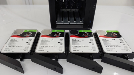 COMMAX